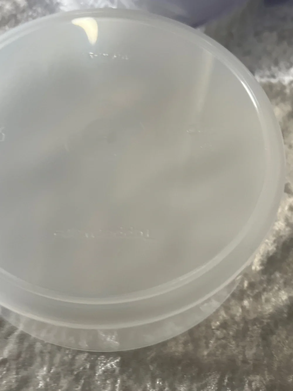 Tupperware four round
